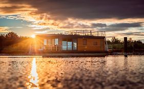 Floatinghouses Baerwalder See